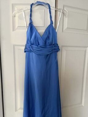 Elegant Halter Maxi Dress in Vibrant Blue